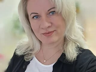 VikaRaine555 live webcam thumbnail