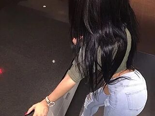 Violeta-Stationery_7 live webcam thumbnail