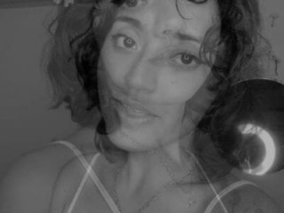 ViolettaSummer live webcam thumbnail