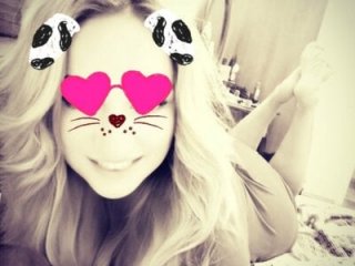 VirginiaNurse live webcam thumbnail