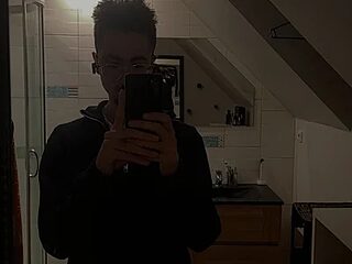 Vivi131p live webcam thumbnail