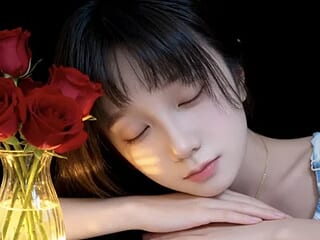 Vivi2222vivi live webcam thumbnail