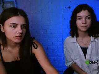 vicky_kim live webcam thumbnail