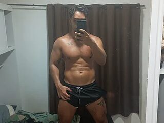 victordamn18 live webcam thumbnail
