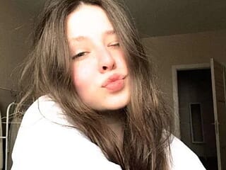 viktoriassecrets live webcam thumbnail