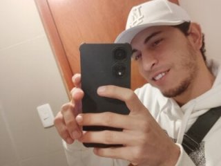 villamarinalvarez25 live webcam thumbnail