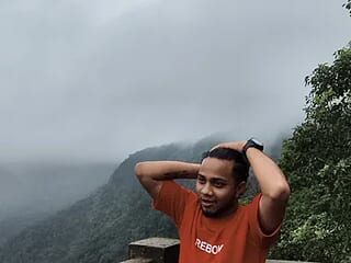 vinayaka_2002 live webcam thumbnail