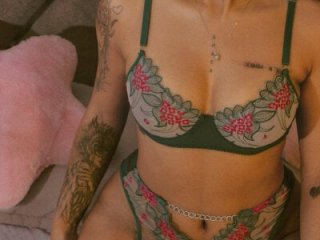violeth____ live webcam thumbnail