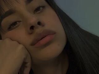 violetta_77m live webcam thumbnail