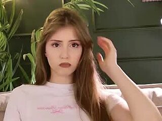 vivienn_moon live webcam thumbnail