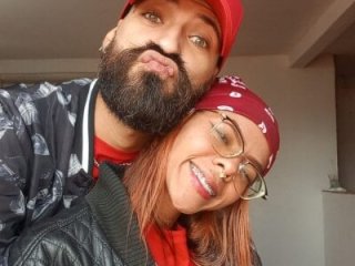 Warick_and_Aria_bdsm live webcam thumbnail
