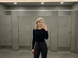 wawmom live webcam thumbnail