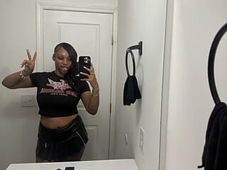 WetCaramel2 live webcam thumbnail