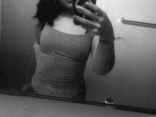 WhiteMeatsRican live webcam thumbnail