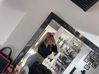 White__doll live webcam thumbnail