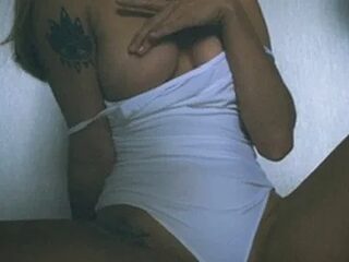 White_angel_lu live webcam thumbnail