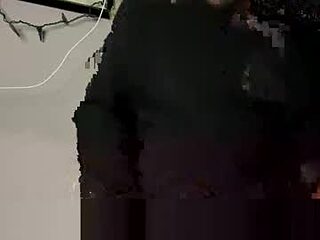 whatupeeps123 live webcam thumbnail
