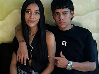 WilliamsAndCatherine live webcam thumbnail