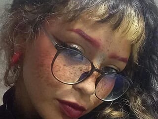 Willow_Levine live webcam thumbnail