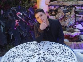 williamsmiiths16 live webcam thumbnail