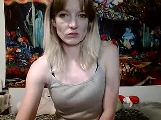 willowxo223 live webcam thumbnail
