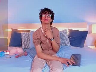 willturneer live webcam thumbnail