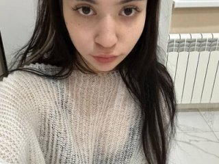 woman_moment live webcam thumbnail