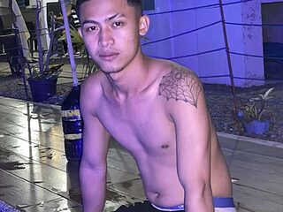 Xasianhotguy live webcam thumbnail