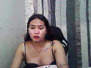 xhottiecausin2324 live webcam thumbnail