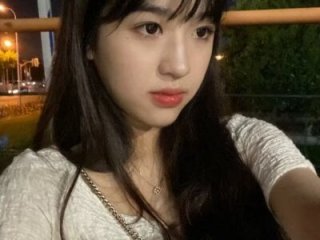 Xixi--chloe live webcam thumbnail