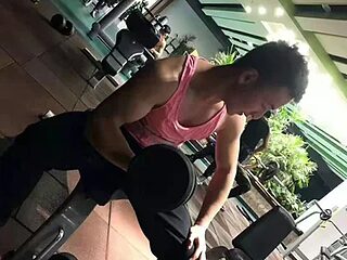 xiaowei2563 live webcam thumbnail