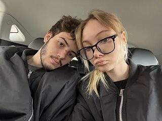 XoXoDuo_ live webcam thumbnail