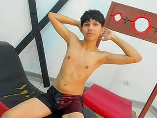XXSNOVER_ live webcam thumbnail