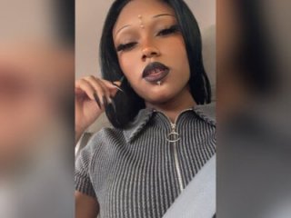 Xxouniq live webcam thumbnail
