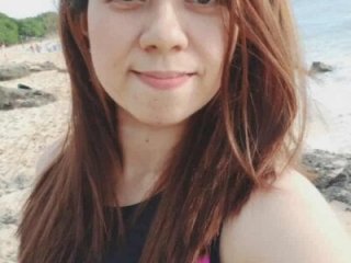 xxxHoneyBee29 live webcam thumbnail
