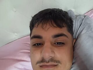 xxxcrystian live webcam thumbnail