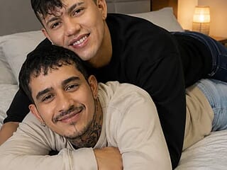 xxxthesupercum live webcam thumbnail