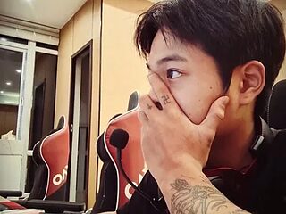 YangYang-8 live webcam thumbnail