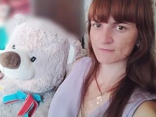 YaroslavaLester live webcam thumbnail