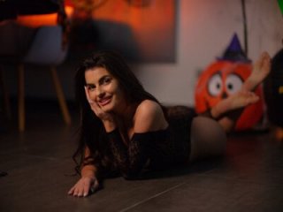 YasminaMoon live webcam thumbnail