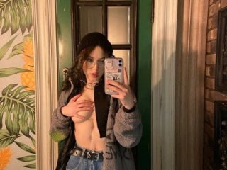 yamy_yamy_yamy live webcam thumbnail