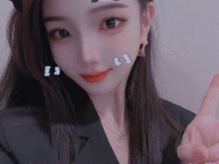 yangyang-777 live webcam thumbnail