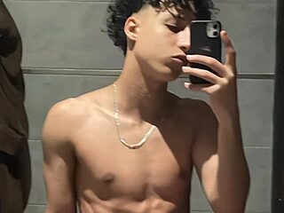 yassine_lhway live webcam thumbnail