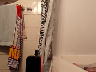 yessirmiller420 live webcam thumbnail