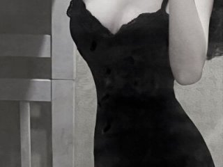 YiyinLy live webcam thumbnail