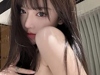 yiyi13 live webcam thumbnail