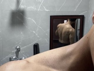 YOUR_DADDY29 live webcam thumbnail