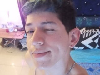 Yorsamm_and_friends live webcam thumbnail