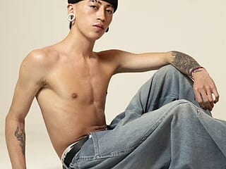 Yoshua_Smith_ live webcam thumbnail