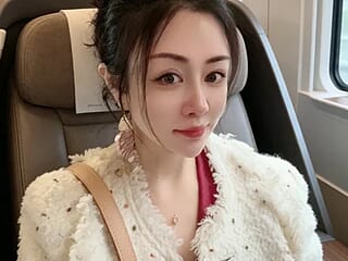 Youmi-kiss live webcam thumbnail